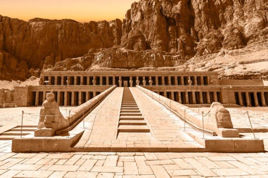 Luxor egynapos kirándulás Hurghadából busszal
