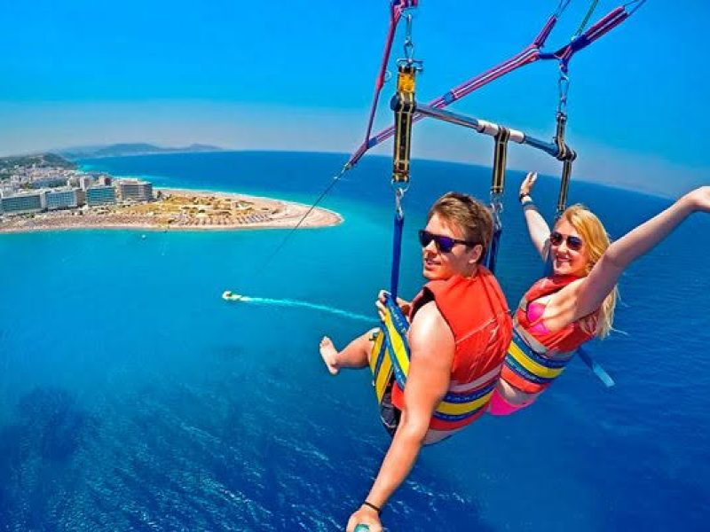 Hurghada ejtőernyőzés