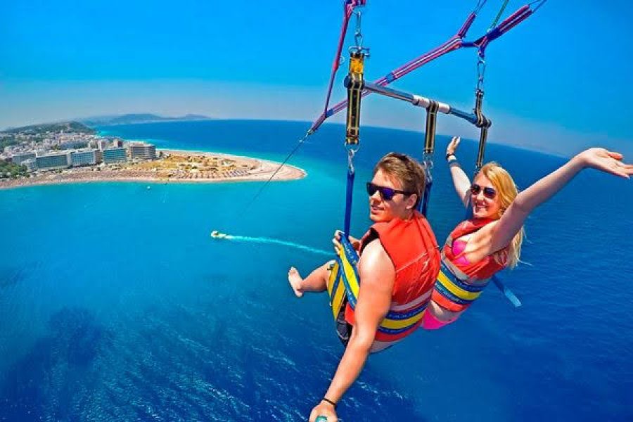Hurghada ejtőernyőzés